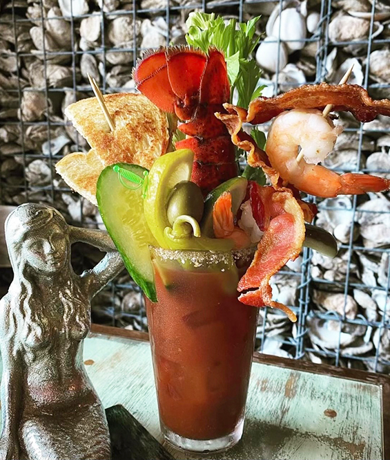 Lobstrocity$40
Shrimp, Bacon, Grilled Cheese & Lobster Tail