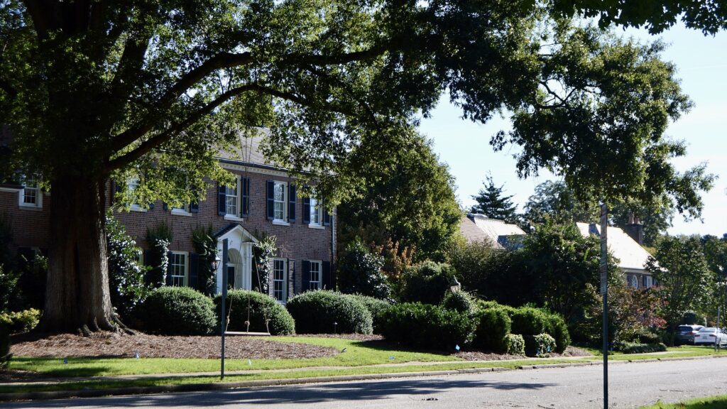 Houses on Vance Street, northwest of Jarvis Street, in Raleigh, North Carolina, United States. This block is part of the Hayes Barton Historic District, a historic district that is listed on the National Register of Historic Places.